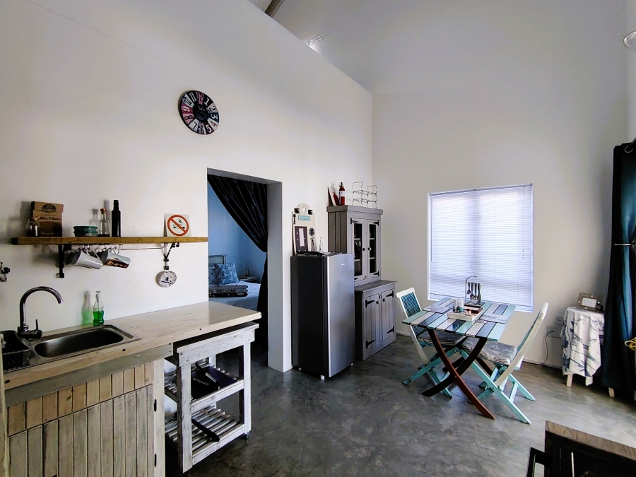 1 Bedroom Property for Sale in Golden Mile Western Cape